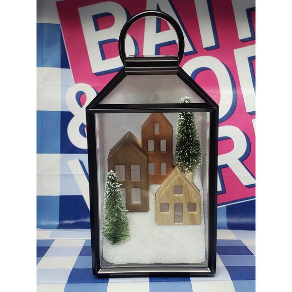BBW Winter Village Lantern Night Light Fragrance Wallflower Plug In Home Decor - Picture 1 of 2